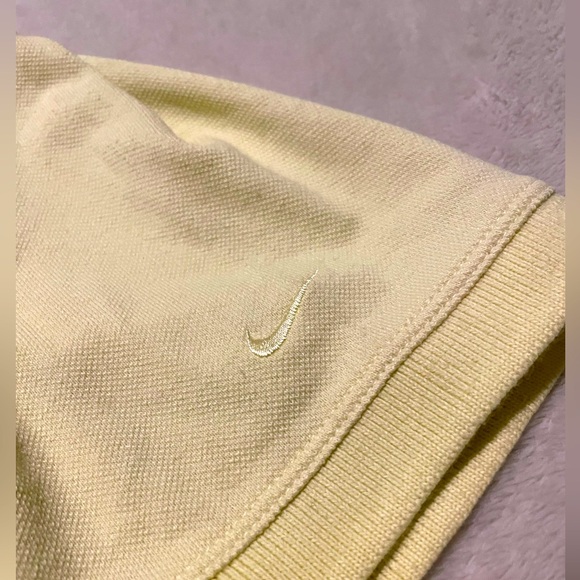 Nike Women’s Golf Tee - Picture 4 of 4